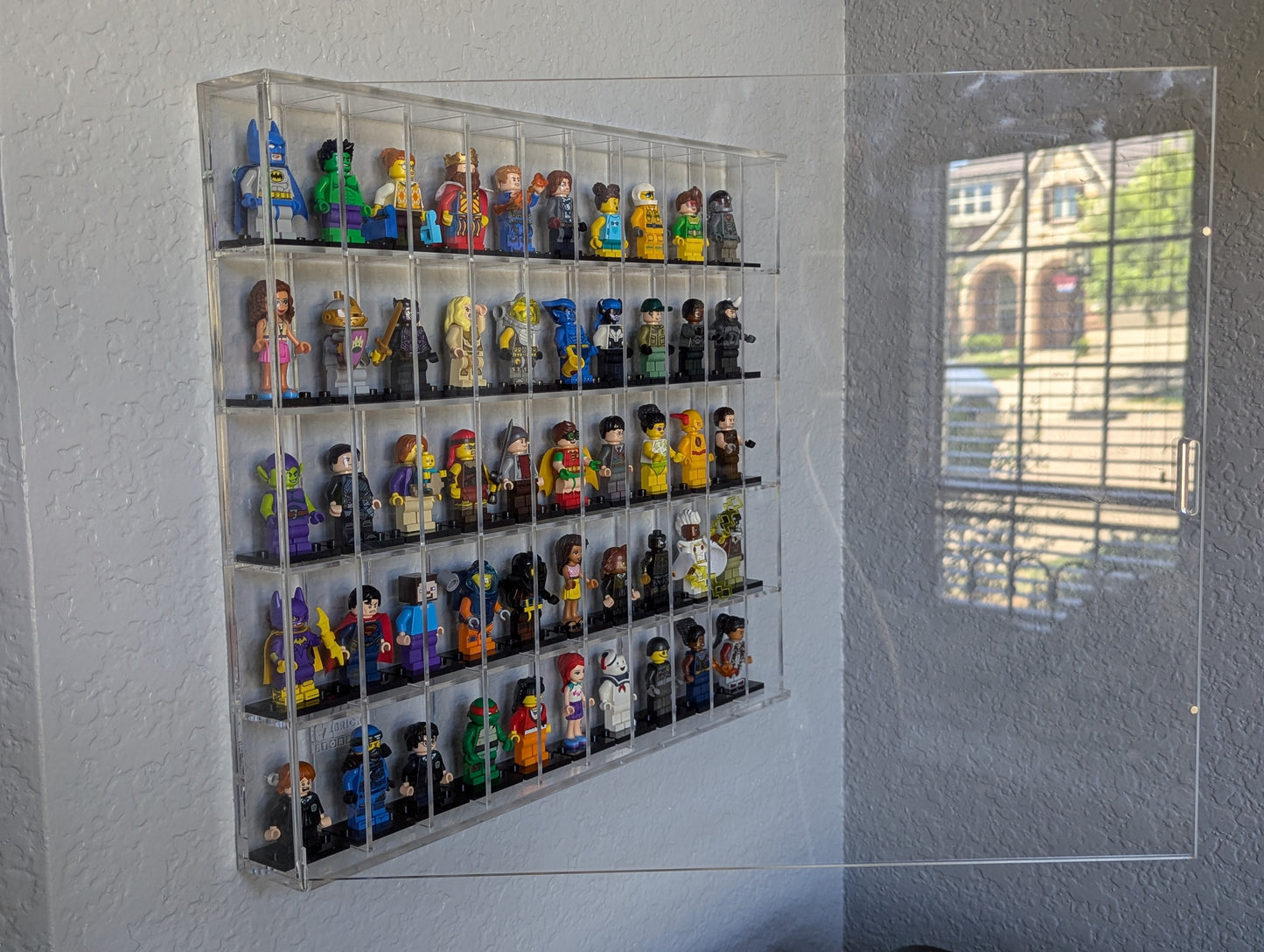 Minifigure Display